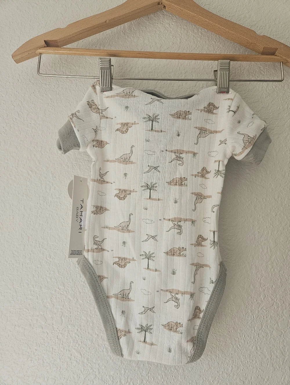 nwt tahari onesie and pant set, 3 - 6 months